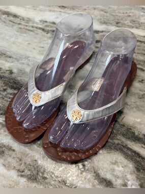 Tory Burch Miller Thong Sandals Size 7